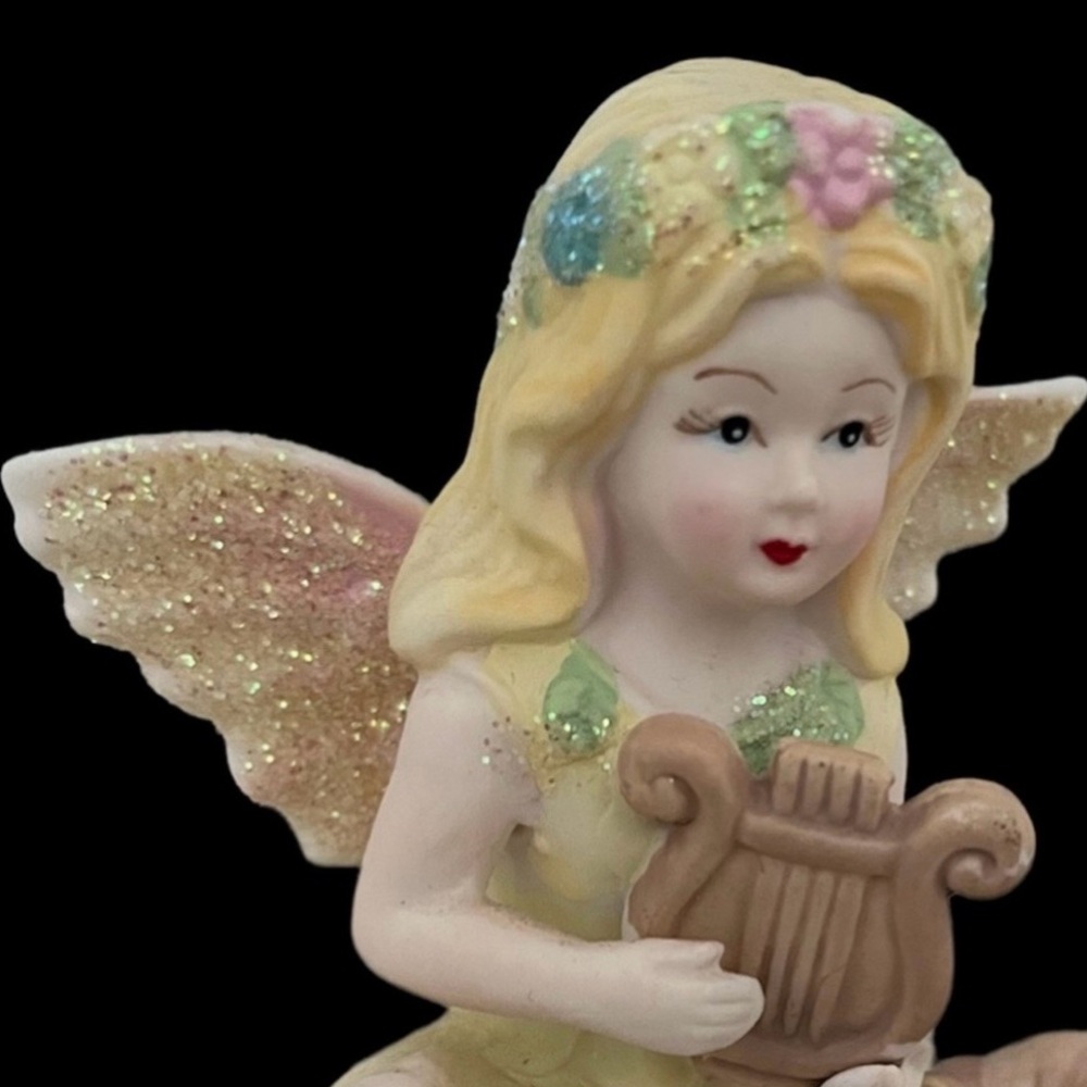 Whimsical Nursery & Fantasy Decor – Teddy Bear Photo Frame & Fairy Figurine - Picture 7 of 15